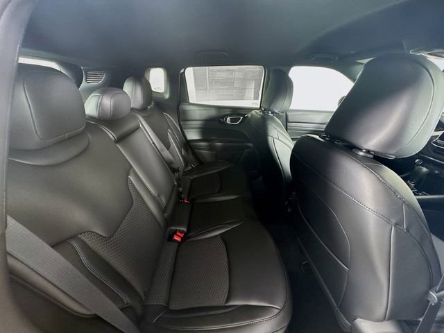 New 2026 Jeep Compass Latitude image 26