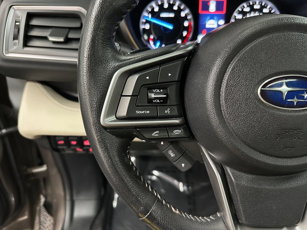 Used 2022 Subaru Ascent Limited w/ Technology Package AWD/4WD image 14
