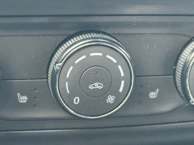 Used 2024 Chevrolet Trax RS image 13