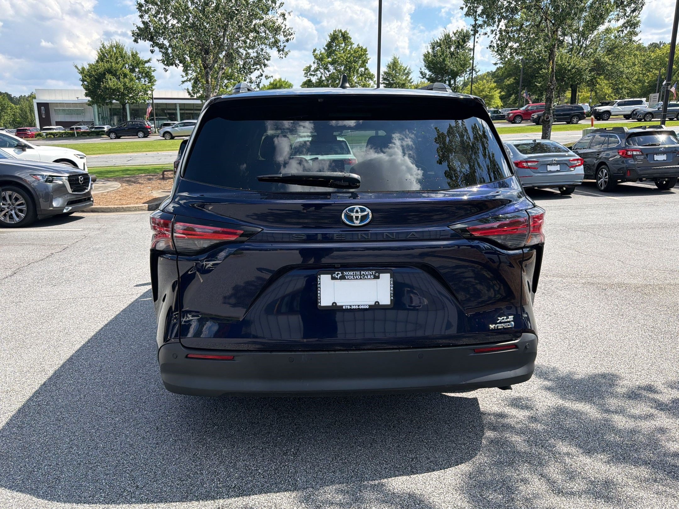 Used 2021 Toyota Sienna XLE FWD image 10