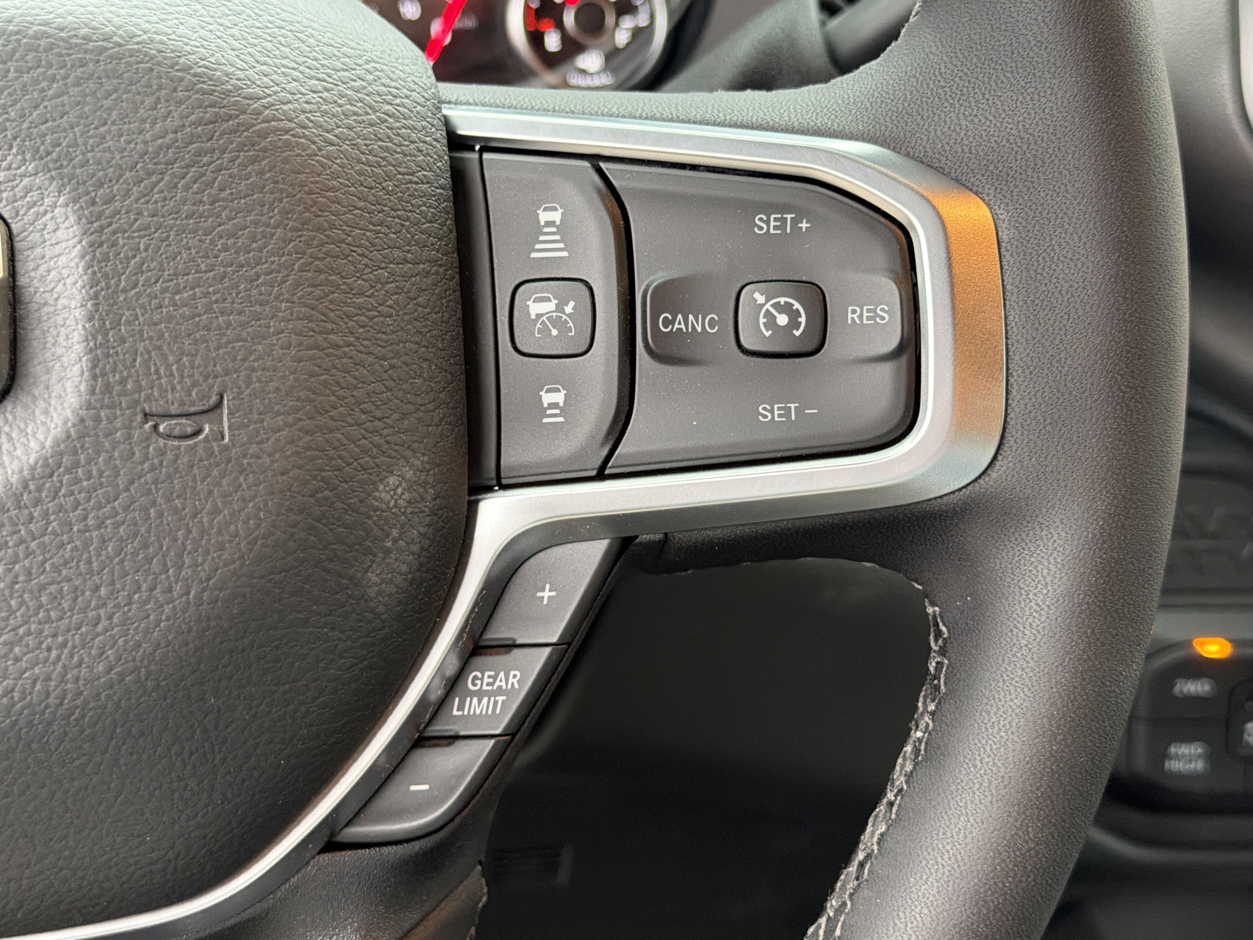 New 2026 RAM 2500 Big Horn AWD/4WD image 25