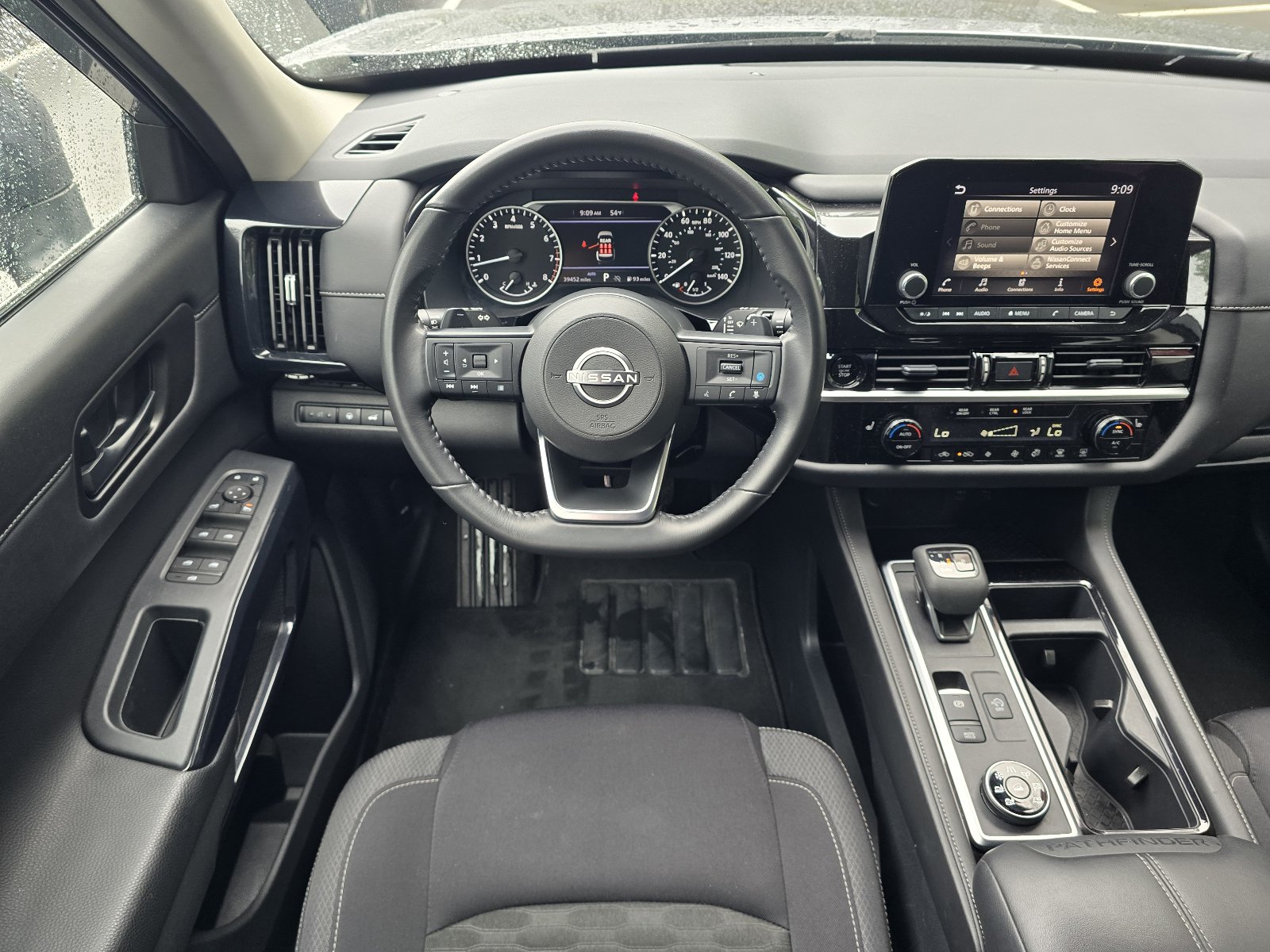 Certified 2025 Nissan Pathfinder SV AWD/4WD image 15