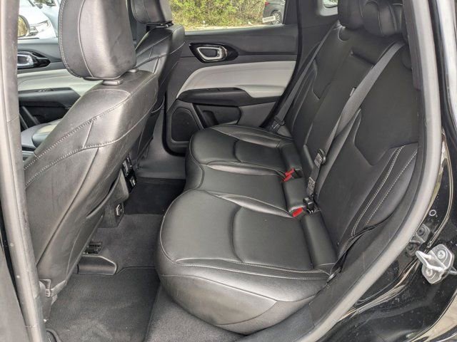 Used 2025 Jeep Compass Limited image 25