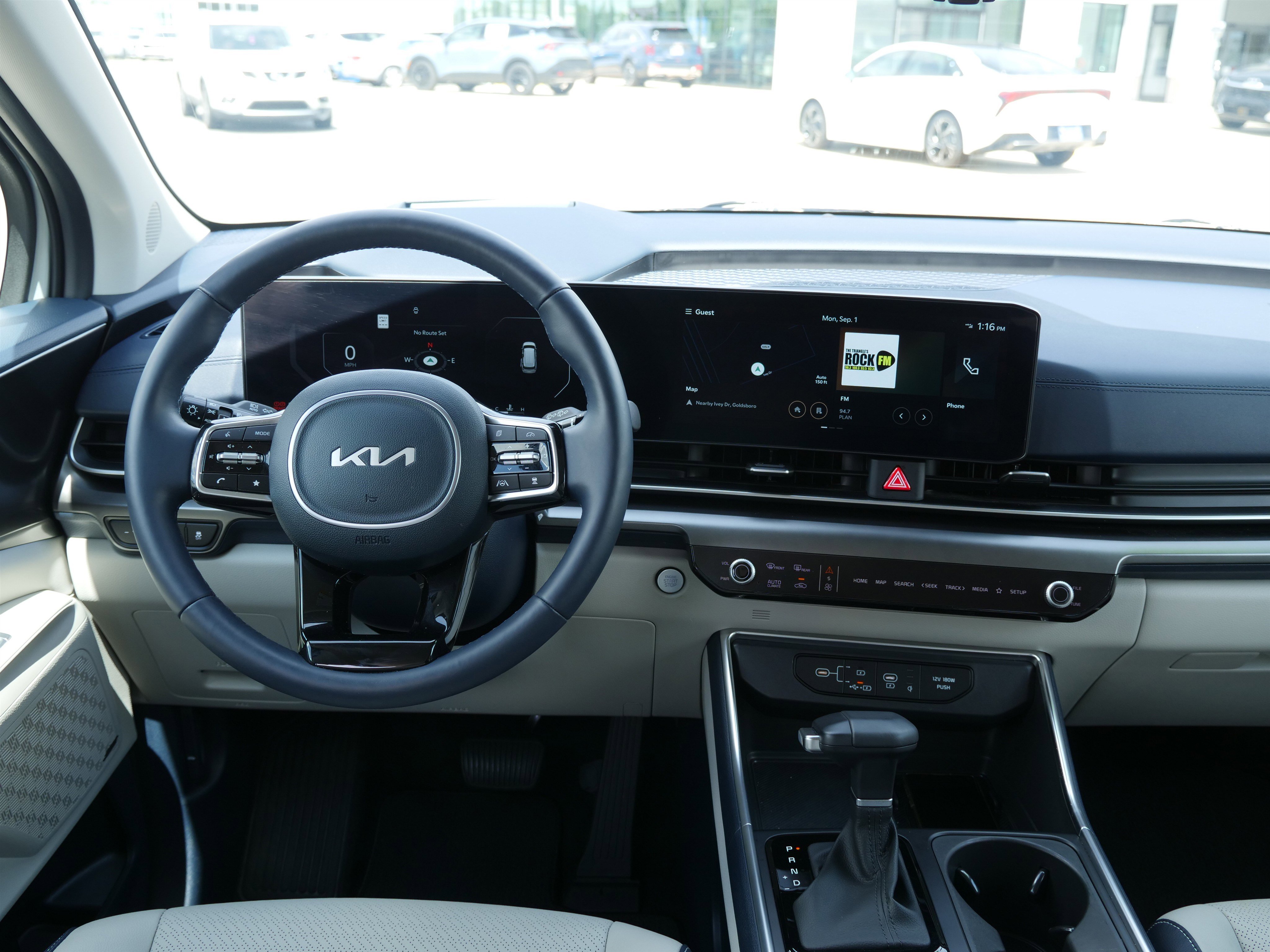 Certified 2025 Kia Carnival SX Prestige image 20