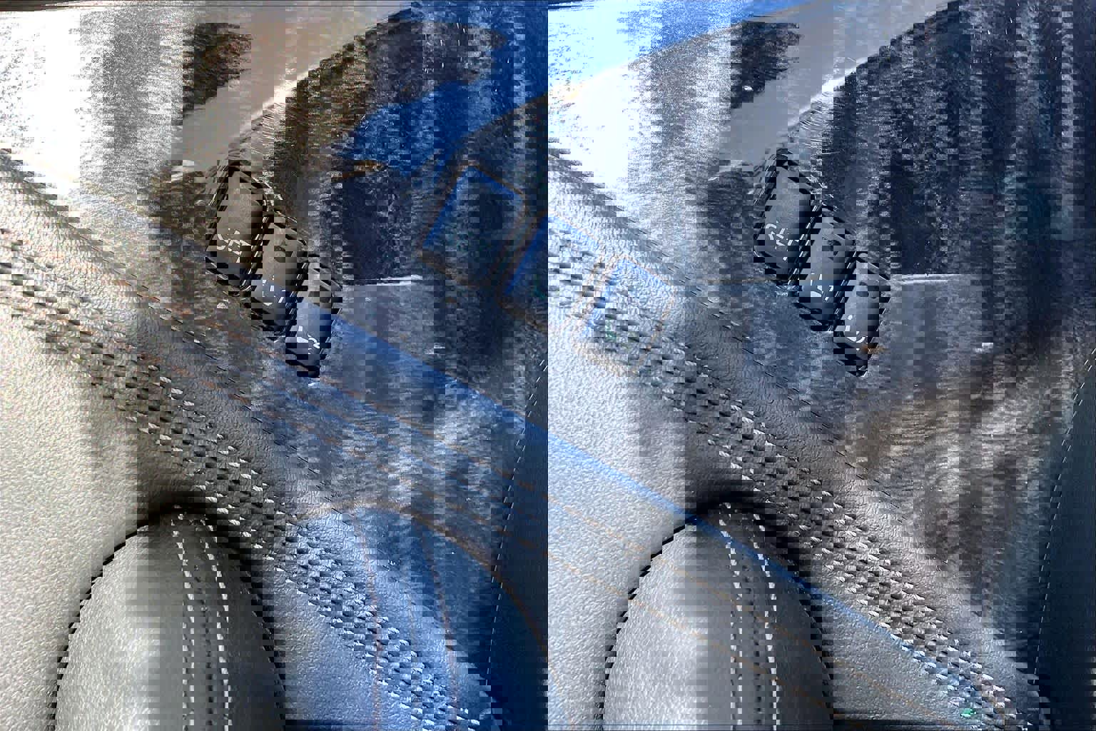 Used 2023 Nissan Armada Platinum w/ Cargo Package image 30