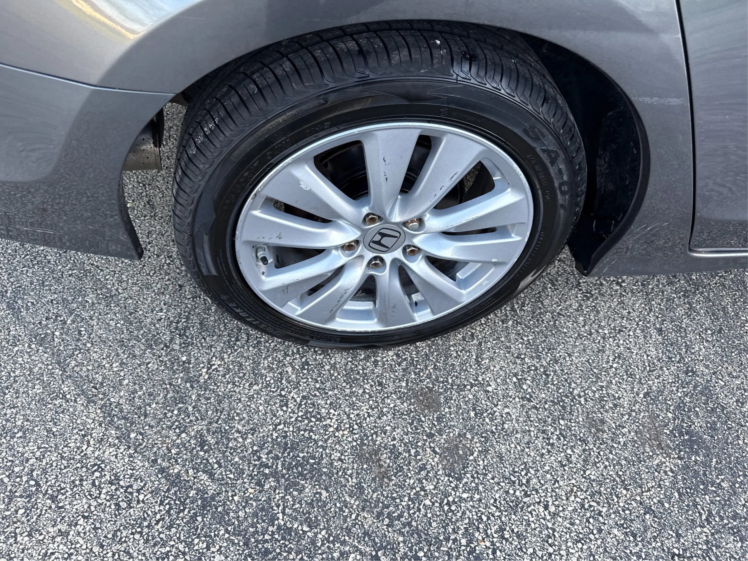 Used 2011 Honda Accord EX-L image 23