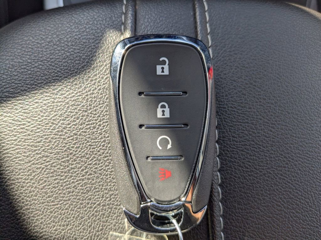 Used 2025 Chevrolet Blazer LT image 30