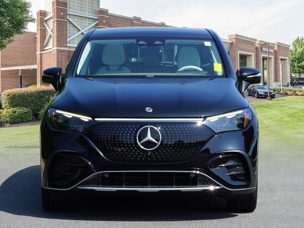 Certified 2023 Mercedes-Benz EQE 500 4MATIC SUV image 2