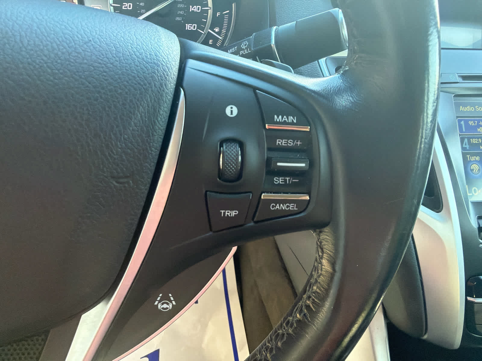 Used 2016 Acura TLX w/ Technology Package FWD image 16