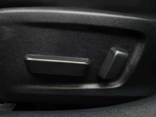 Used 2021 Lexus IS 300 AWD w/ Comfort Package image 32