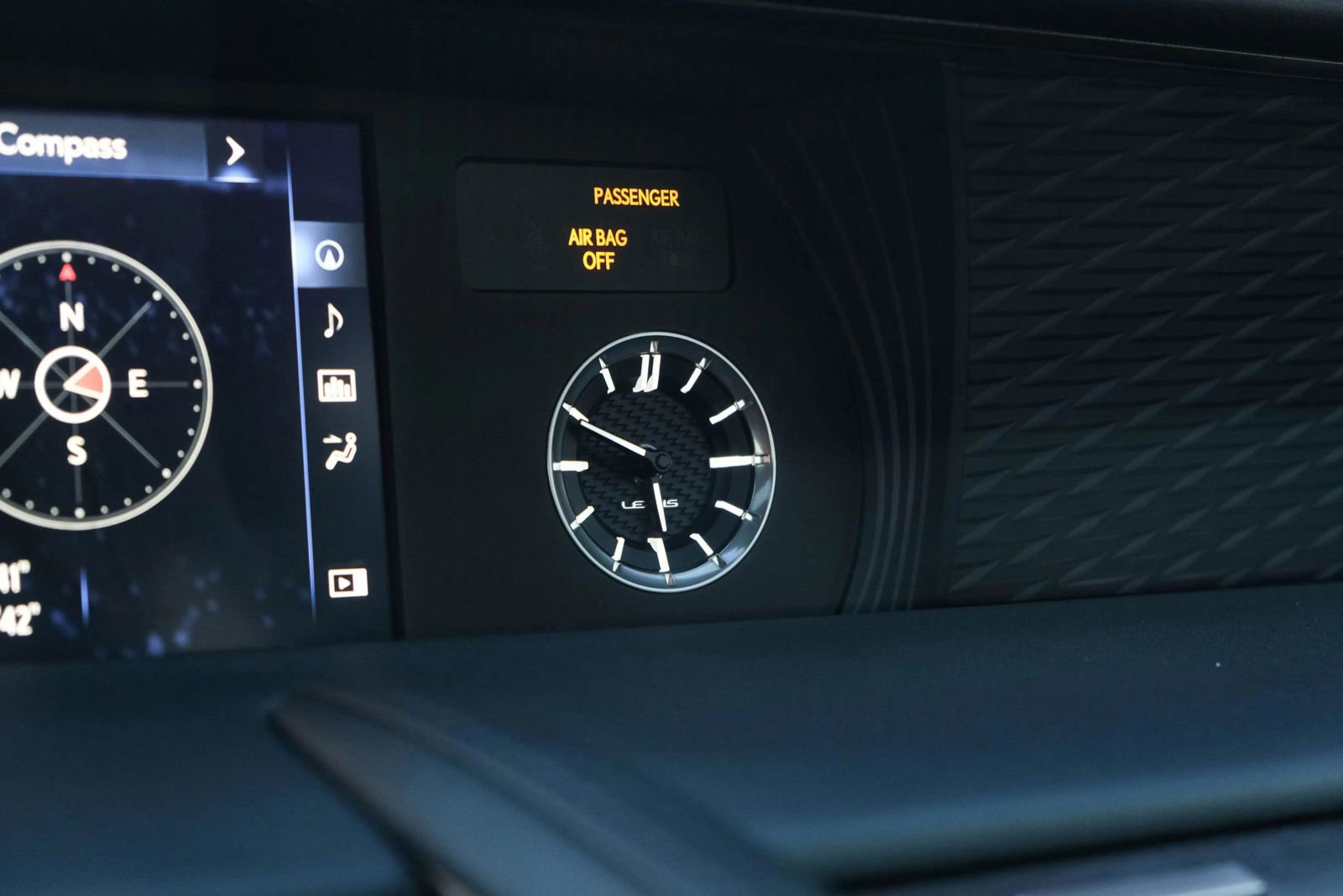 Used 2021 Lexus LC 500 Coupe w/ Carbon Fiber Package image 38