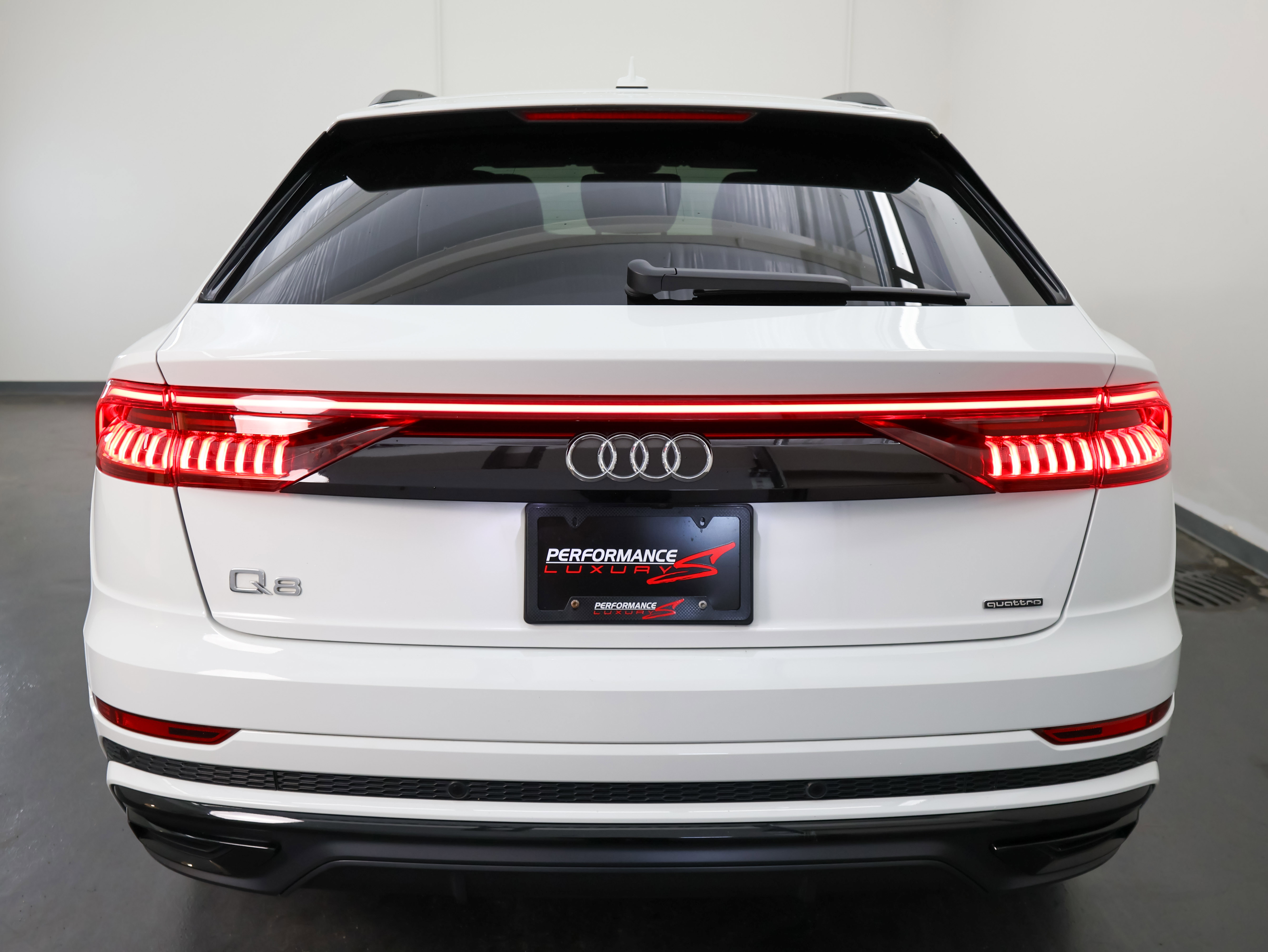 Used 2020 Audi Q8 Premium Plus w/ Premium Plus Package AWD/4WD image 4