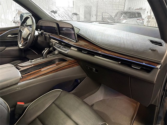 Used 2022 Cadillac Escalade ESV Premium Luxury image 12