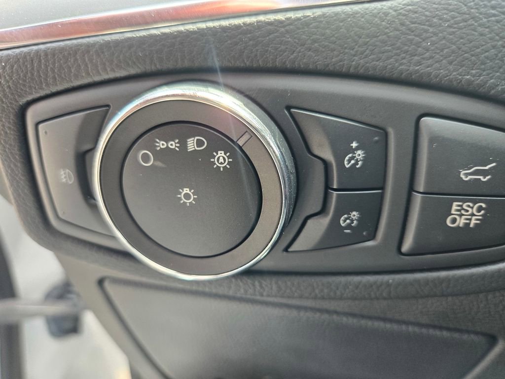 Used 2019 Ford Edge ST AWD/4WD image 17