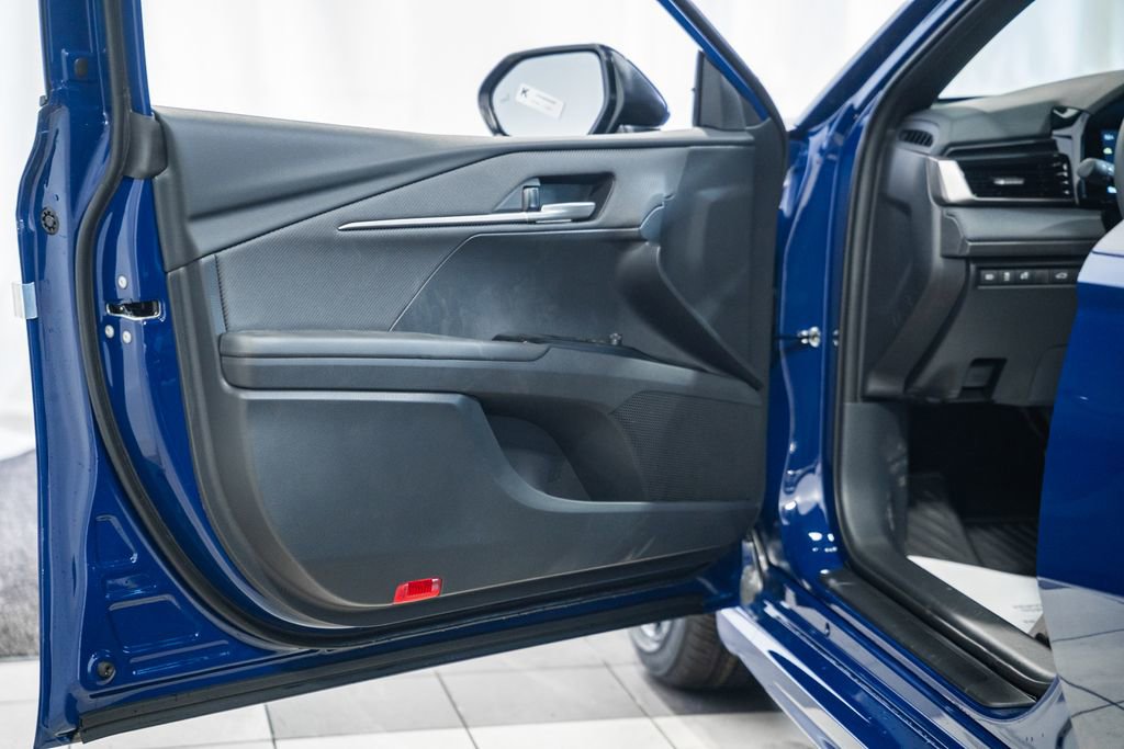 New 2026 Toyota Camry SE image 39