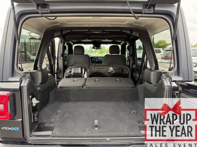 Used 2024 Jeep Wrangler Unlimited w/ Convenience Group image 39