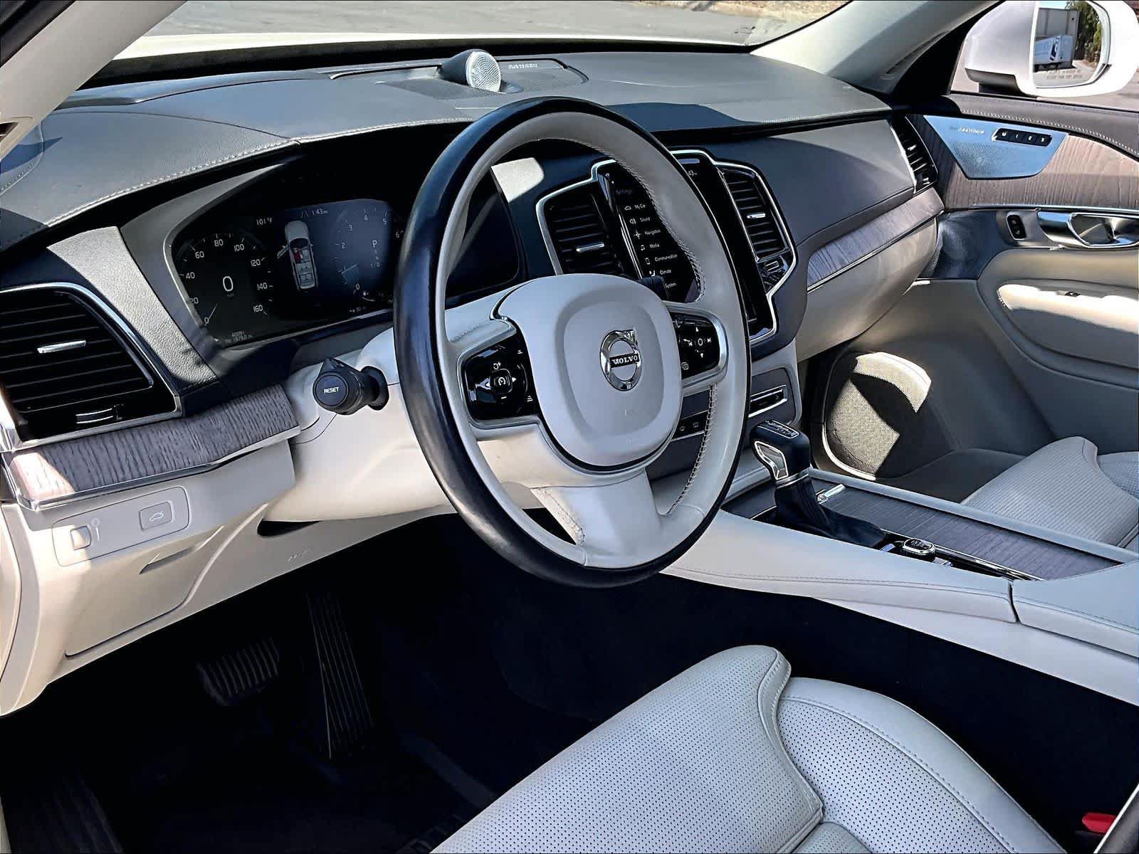Used 2022 Volvo XC90 T6 Inscription w/ Advanced Package AWD/4WD image 17