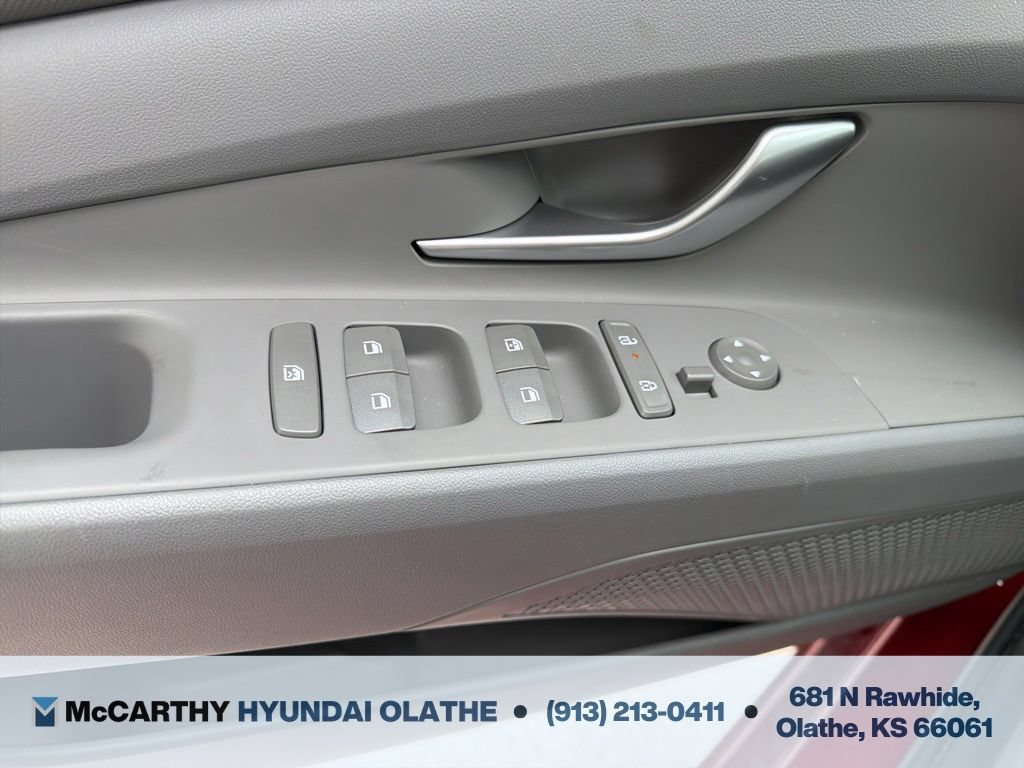 Used 2025 Hyundai Elantra Sport FWD image 26