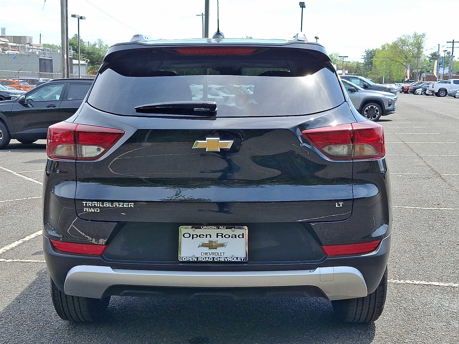 Used 2023 Chevrolet TrailBlazer LT w/ Convenience Package AWD/4WD image 6