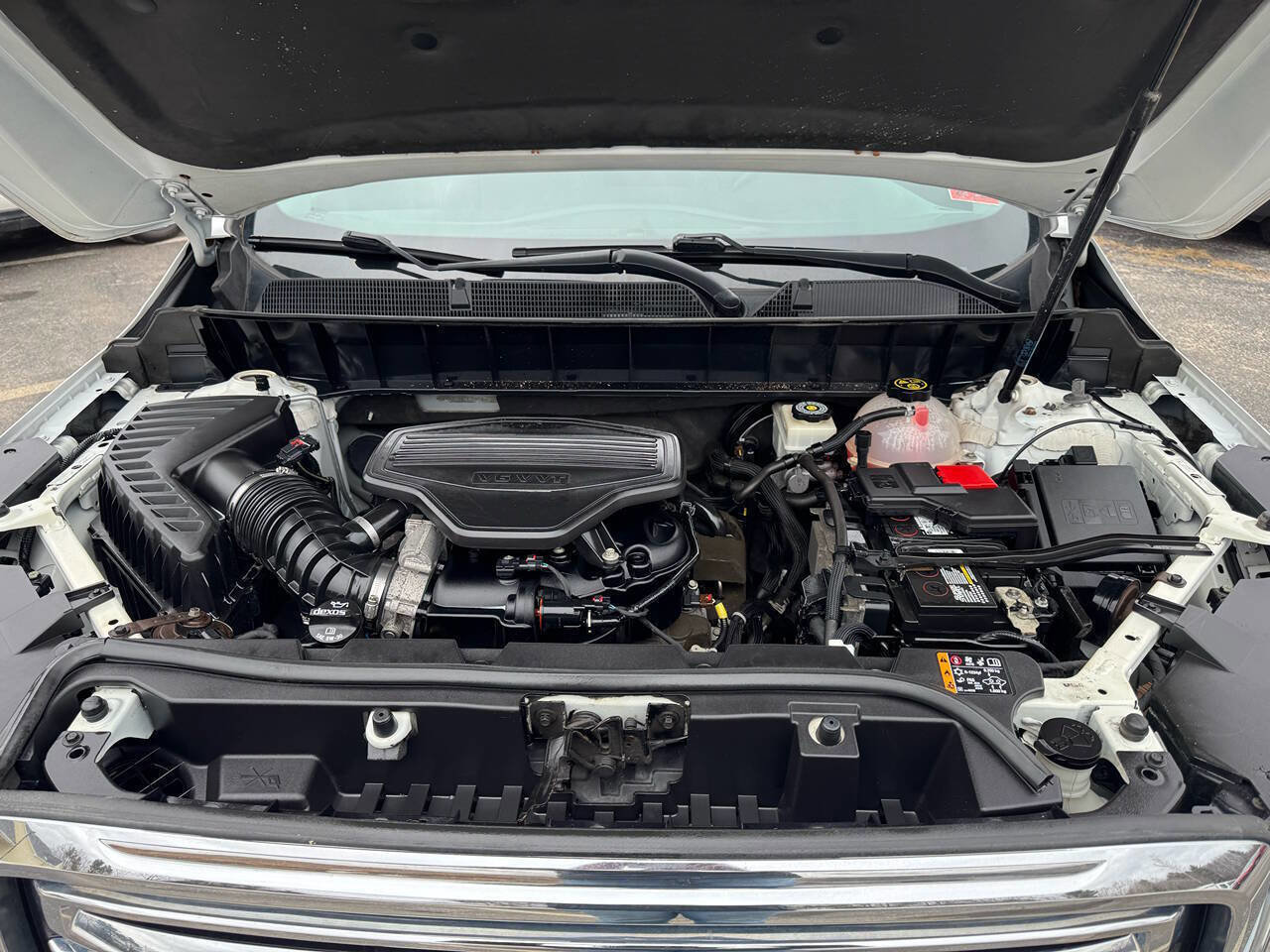 Used 2018 GMC Acadia SLT AWD/4WD image 13
