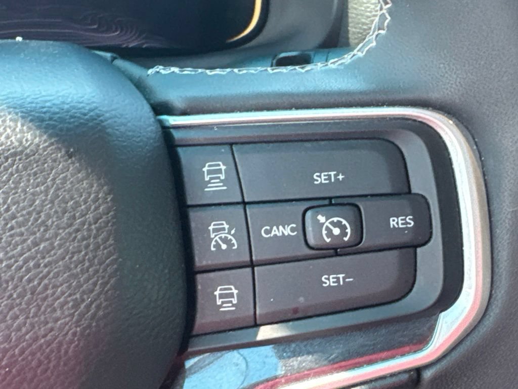Used 2022 Jeep Wagoneer Series I w/ Convenience Group I AWD/4WD image 24