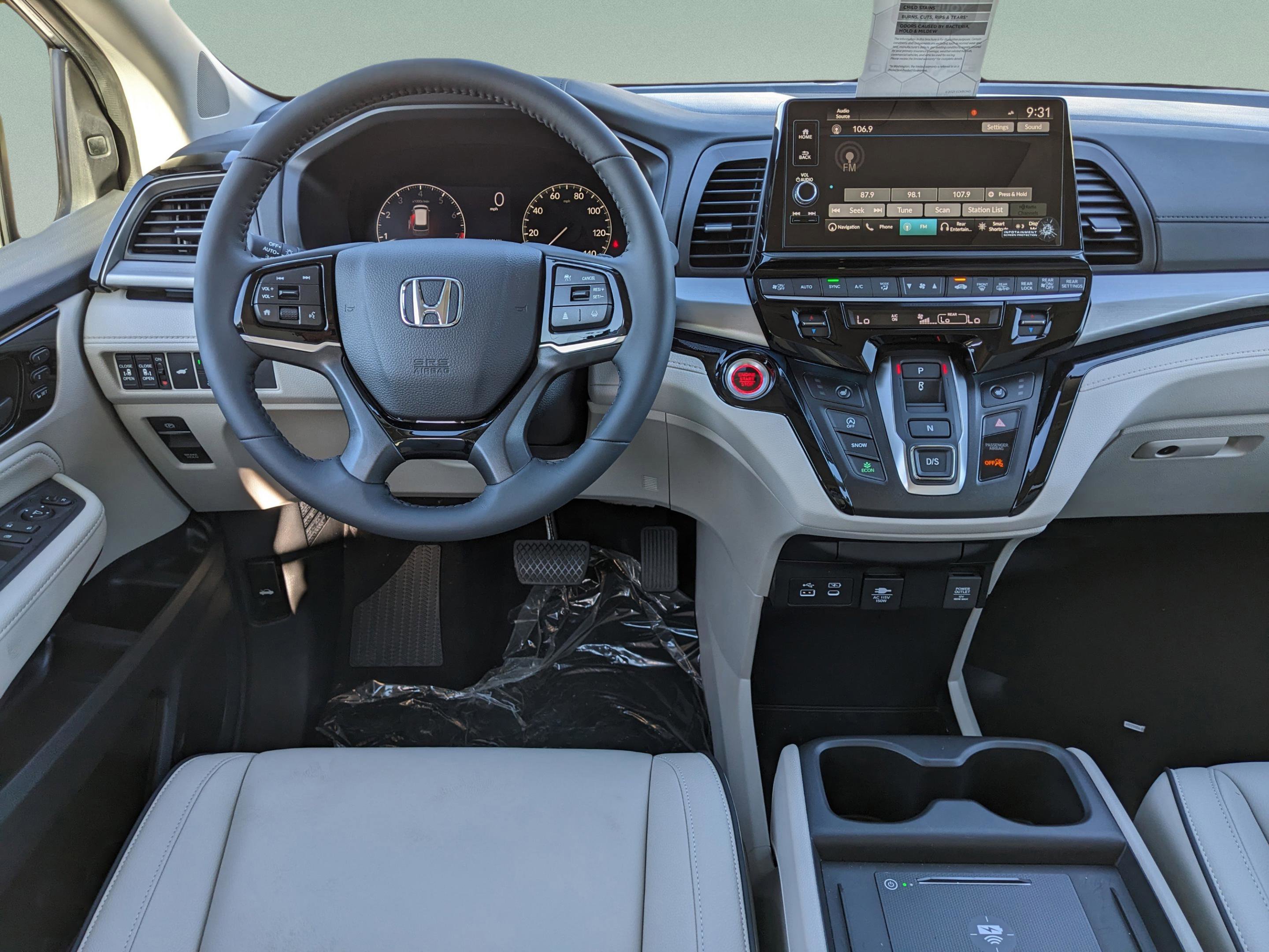 New 2026 Honda Odyssey Touring image 15