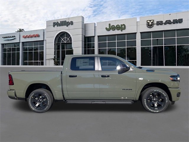 New 2026 RAM 1500 4x4 Crew Cab image 2