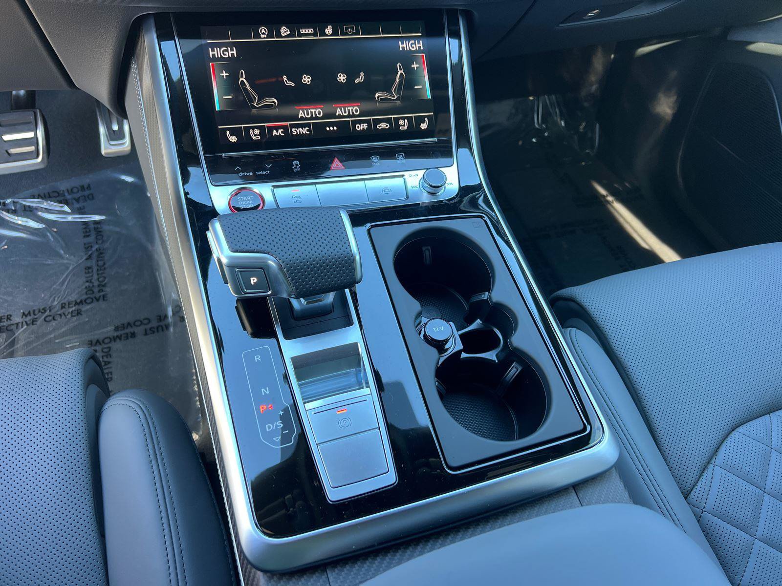 New 2026 Audi SQ7 Premium Plus AWD/4WD image 25