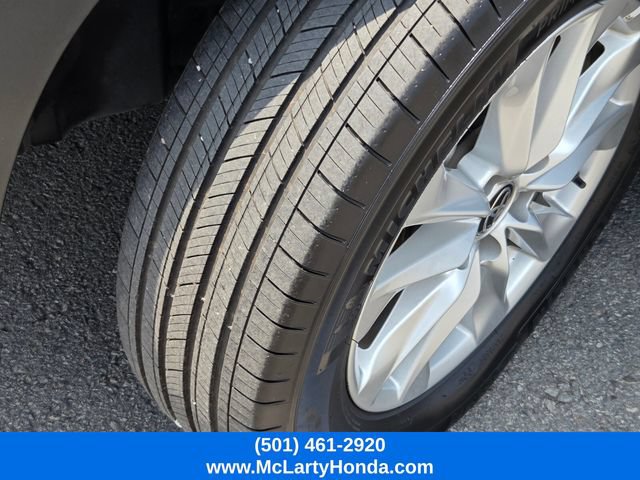 Used 2025 Toyota Corolla Cross LE AWD/4WD image 19