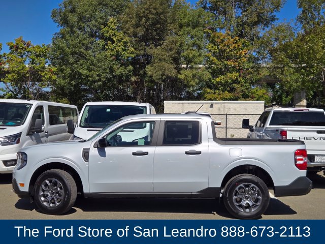 New 2026 Ford Maverick XLT w/ XLT Luxury Package FWD image 3
