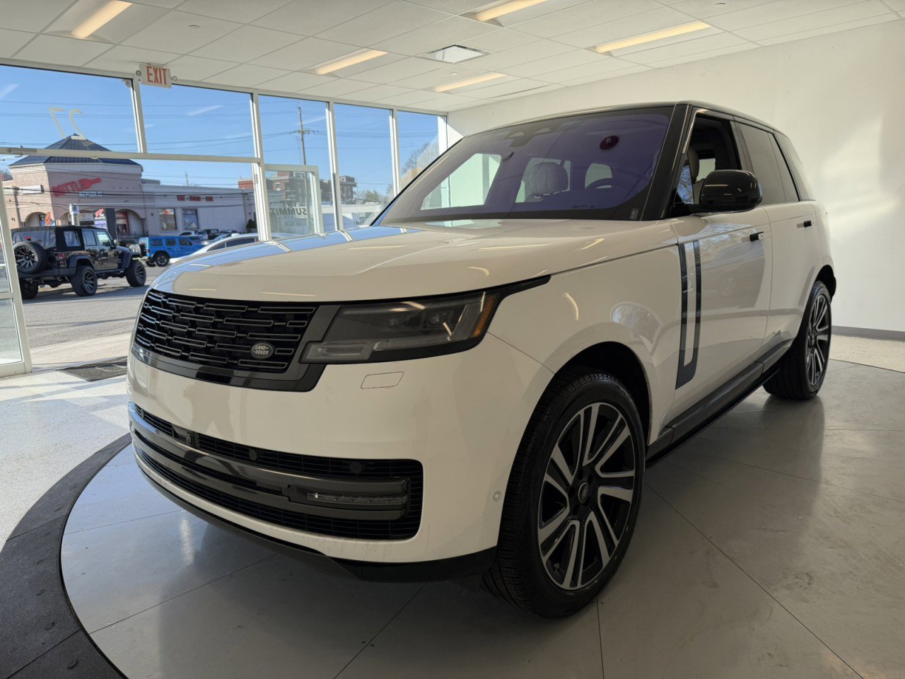 Used 2023 Land Rover Range Rover SE AWD/4WD image 56