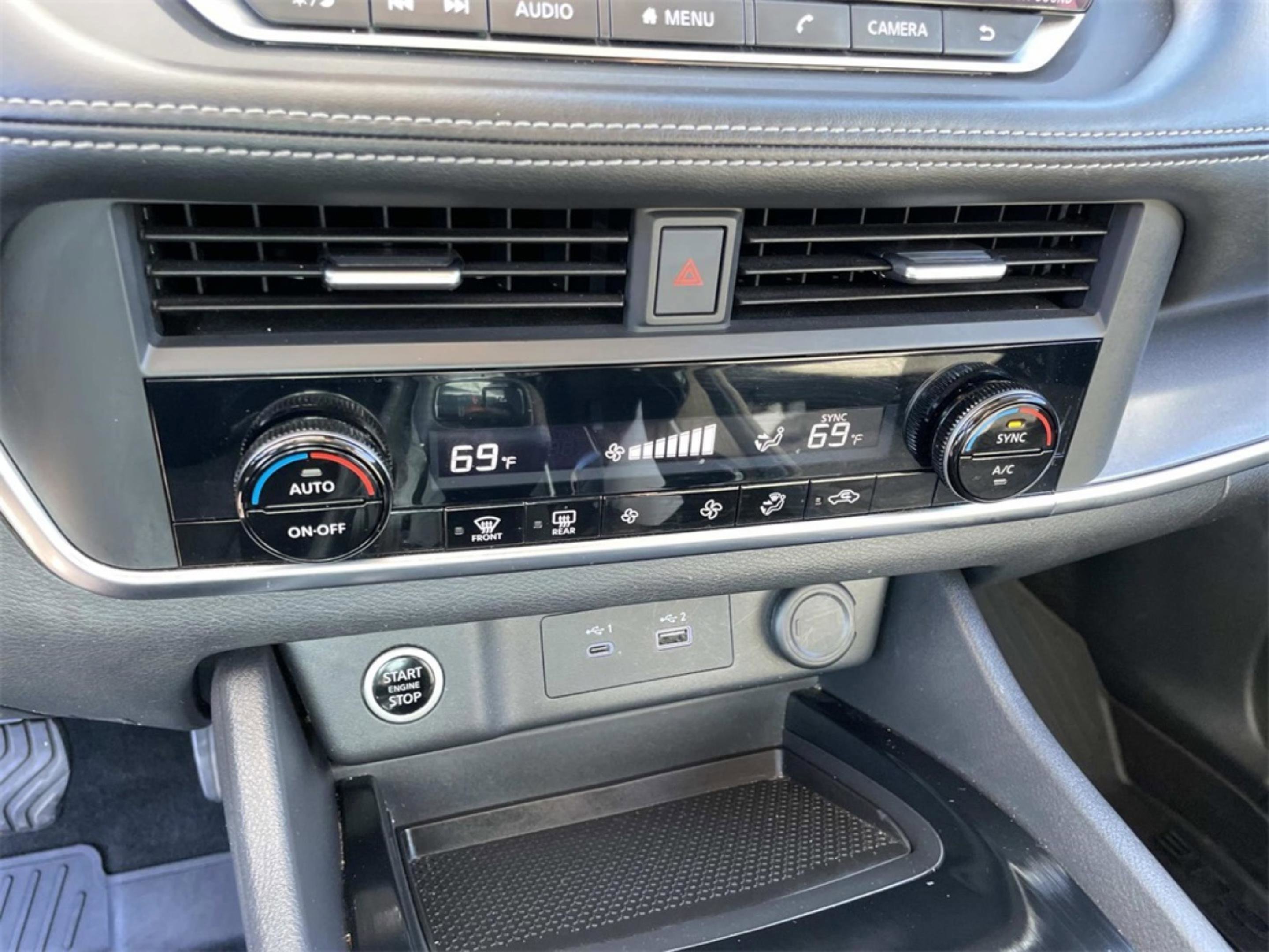 Used 2023 Nissan Rogue SV image 27