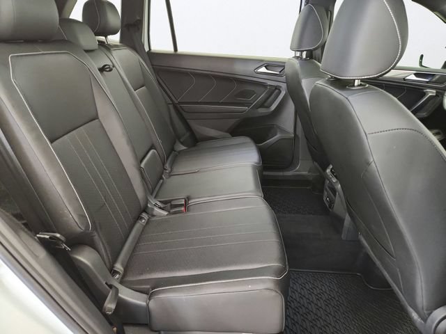 Used 2024 Volkswagen Tiguan SE R-Line AWD/4WD image 25