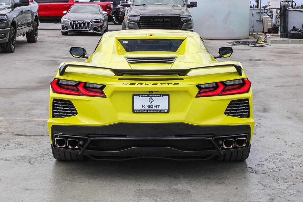 Used 2023 Chevrolet Corvette Stingray Premium Conv w/ Z51 Performance Package RWD image 8