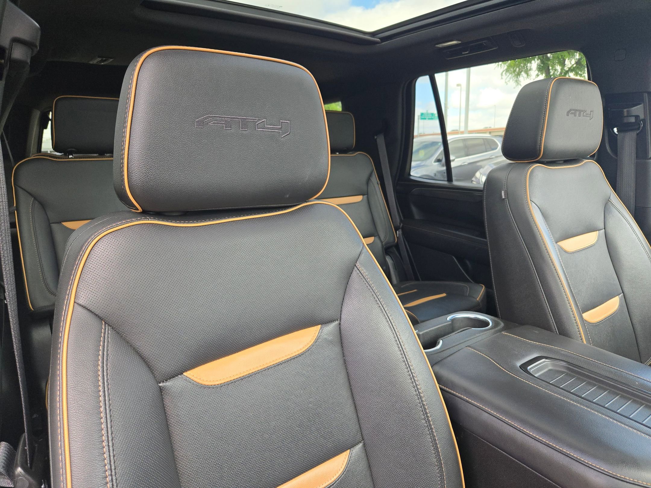 Used 2023 GMC Yukon AT4 image 45