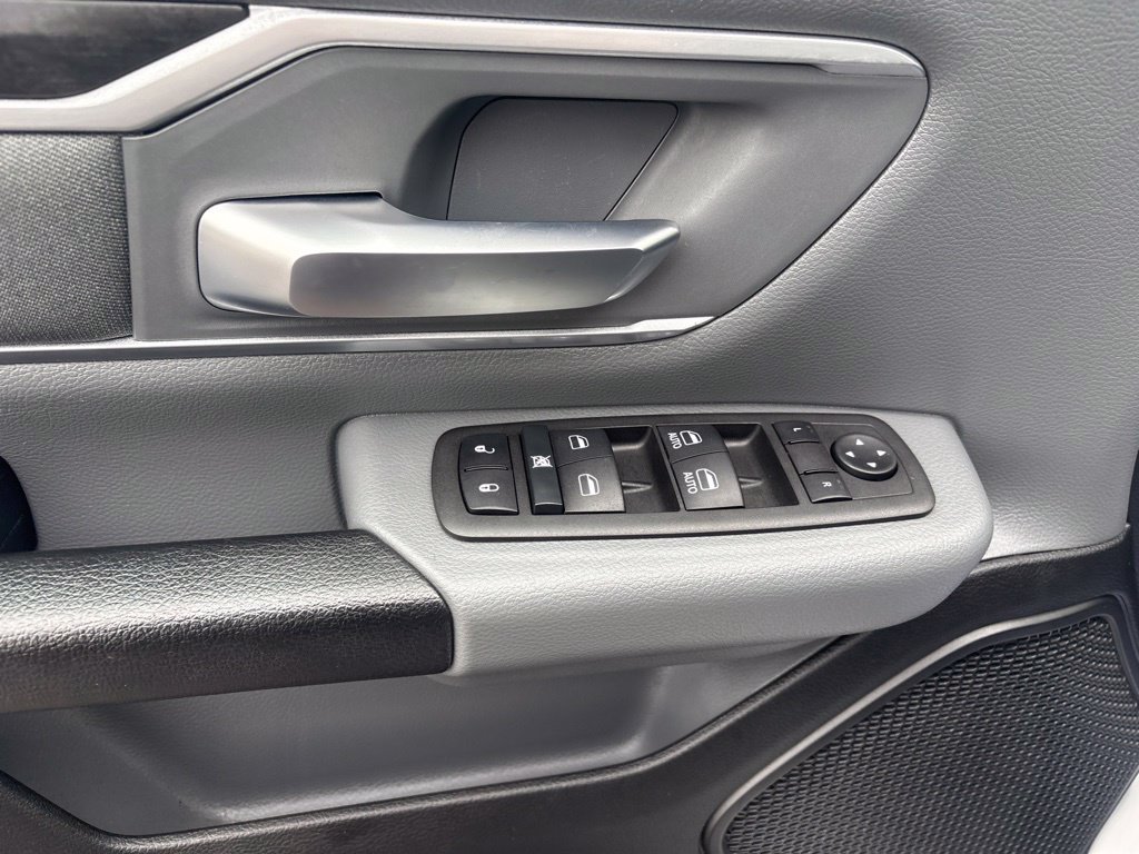 Used 2022 RAM 1500 Big Horn AWD/4WD image 16
