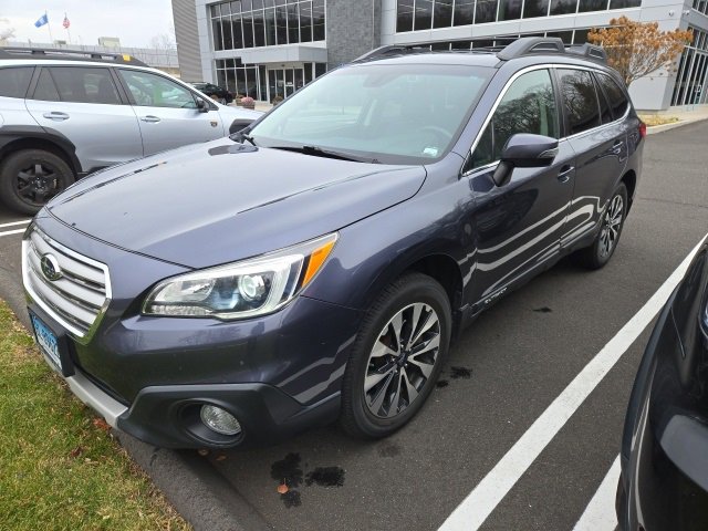 Used 2017 Subaru Outback 2.5i Limited image 2