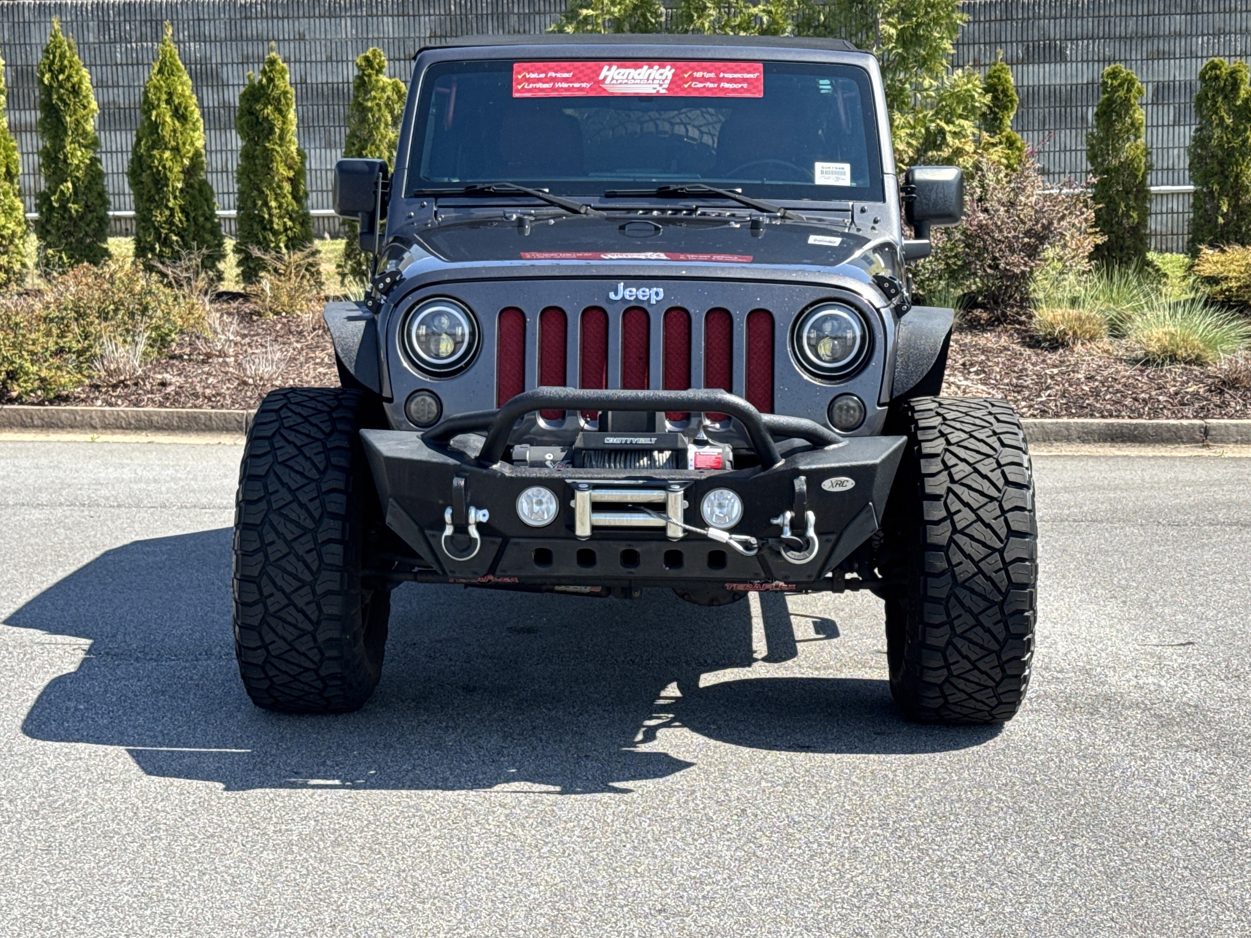 Used 2018 Jeep Wrangler Unlimited Sport w/ Connectivity Group image 3