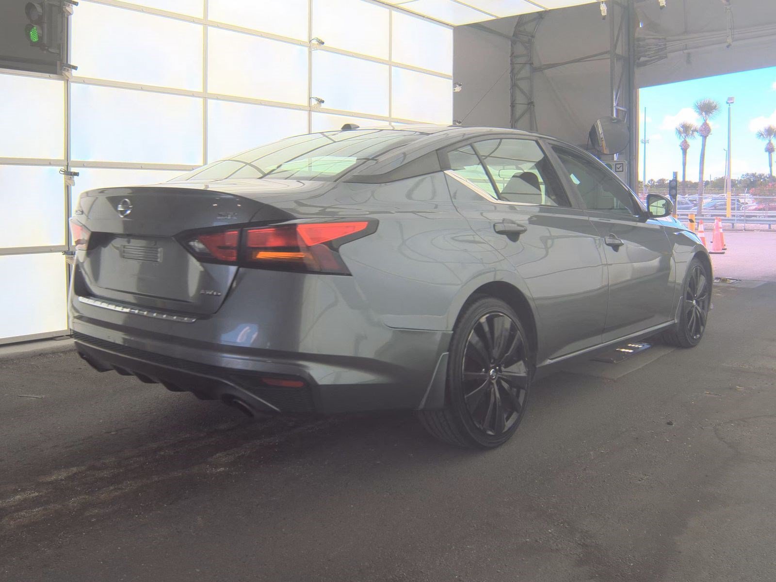 Used 2019 Nissan Altima 2.5 SR w/ SR Premium Package AWD/4WD image 7