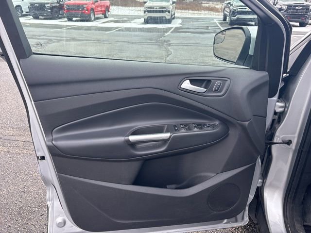 Used 2019 Ford Escape SE image 9