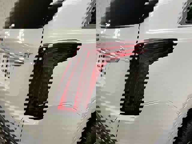 Certified 2024 Cadillac XT5 Premium Luxury image 11