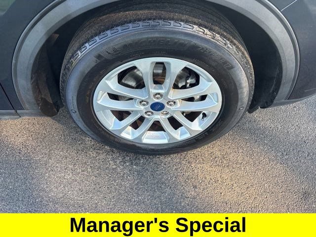 Used 2022 Ford Escape SE FWD image 41