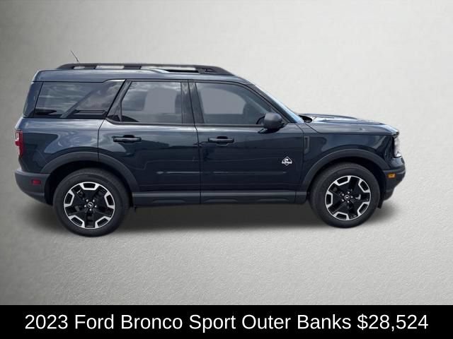 Used 2023 Ford Bronco Sport Outer Banks w/ Tech Package AWD/4WD image 8