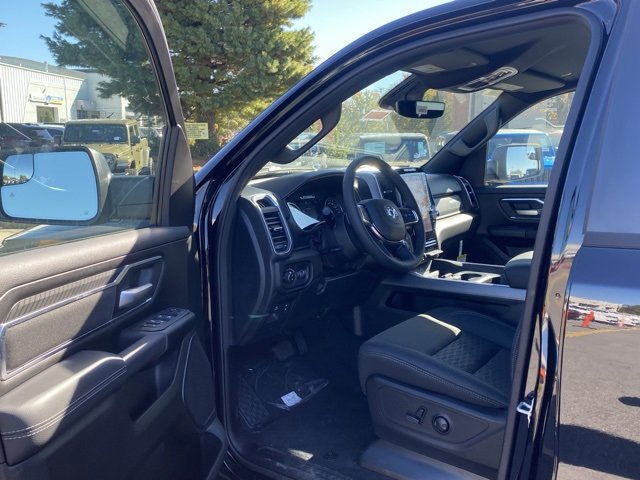 New 2026 RAM 1500 4x4 Crew Cab image 13