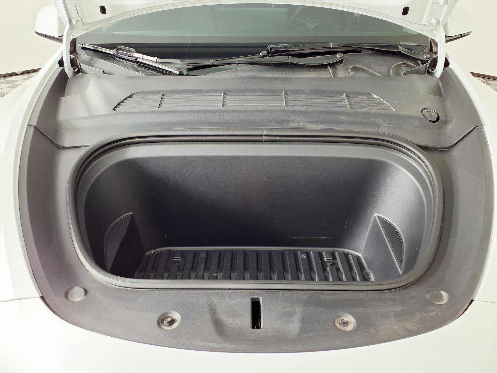 Used 2025 Tesla Model Y Long Range image 24