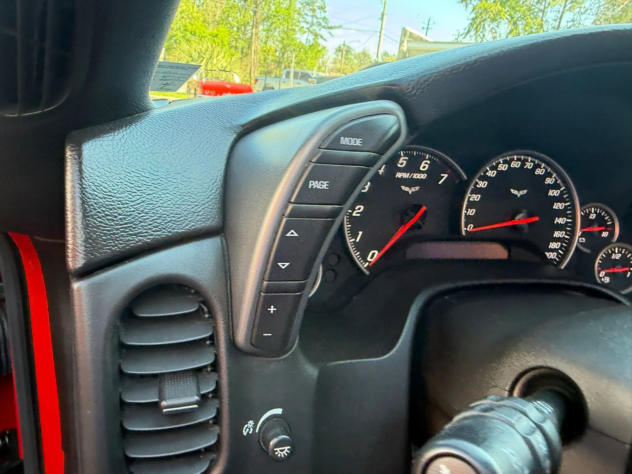 Used 2006 Chevrolet Corvette Convertible w/ Preferred Equipment Group RWD image 23