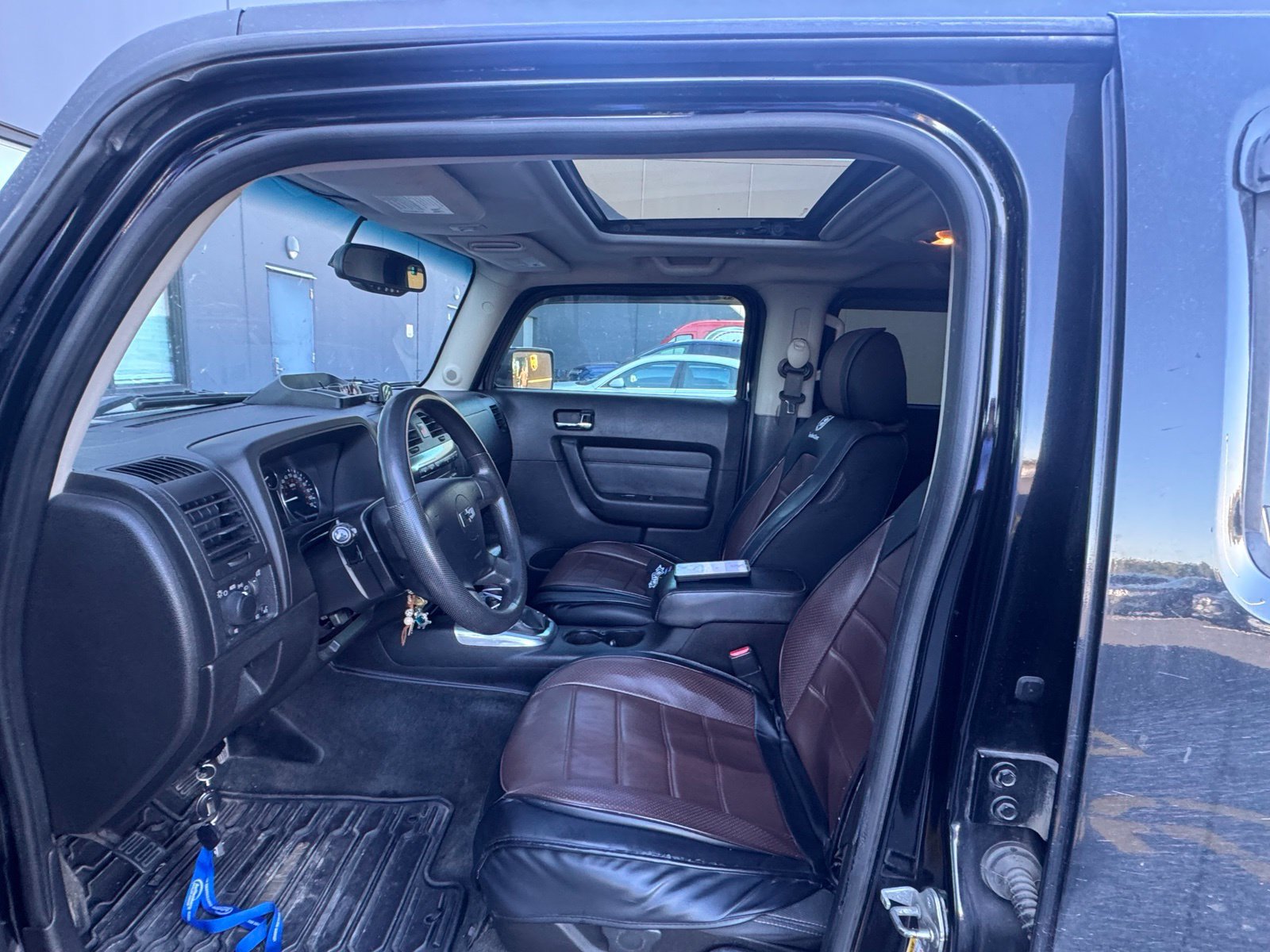 Used 2007 HUMMER H3 AWD/4WD image 5