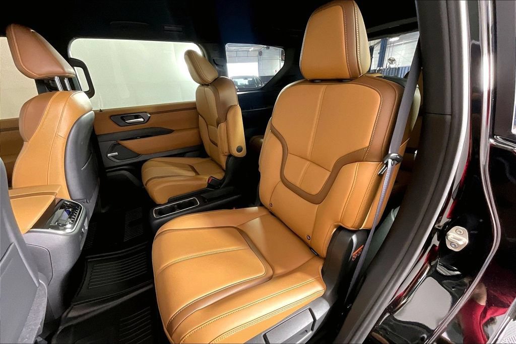 New 2026 Nissan Armada SL w/ Captain's Chari Seat Package AWD/4WD image 14
