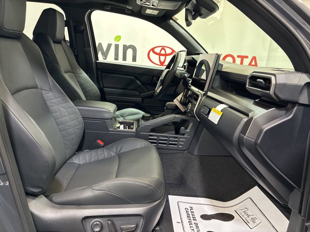 Used 2026 Toyota 4Runner TRD Off-Road Premium AWD/4WD image 10