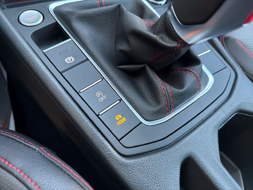 New 2027 Volkswagen Jetta GLI Autobahn FWD image 31